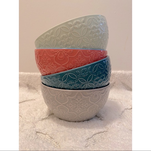 Mismatched Textured Stoneware Bowls - Picture 1 of 5